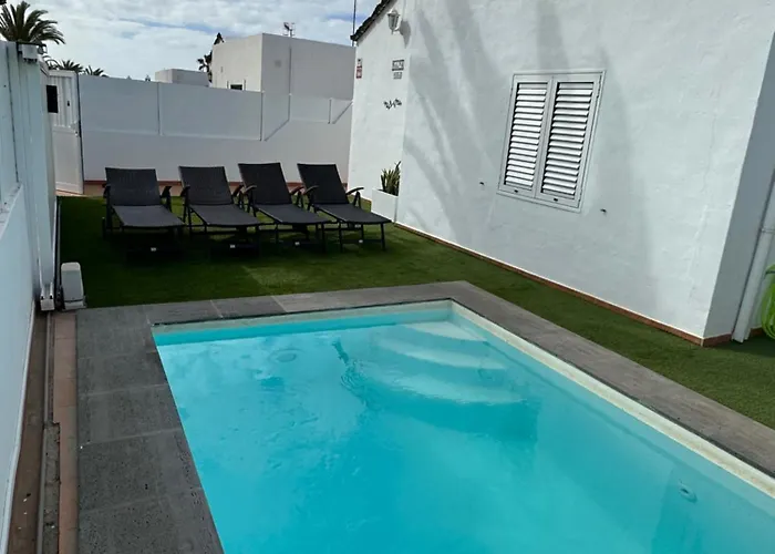 Malva Puerto del Carmen (Lanzarote)