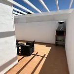 Malva Vila *