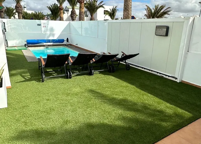 Malva Villa Puerto del Carmen (Lanzarote)